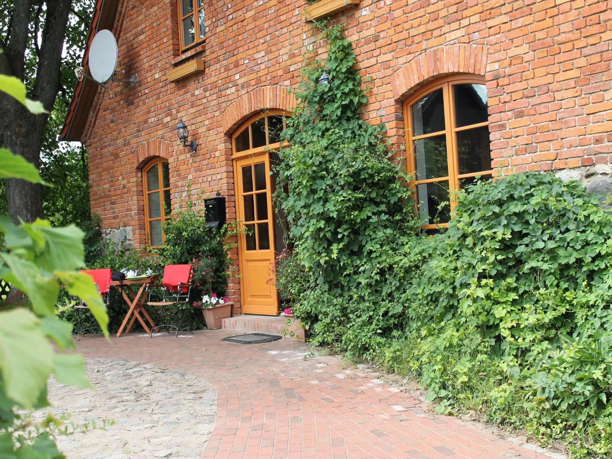 Вилла Mansion In Gressow With Terrace Garden Bbq Pond Bicycles Экстерьер фото